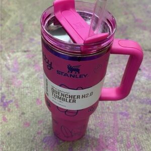Stanley Quencher H2.0 Tumbler in Bright Pink